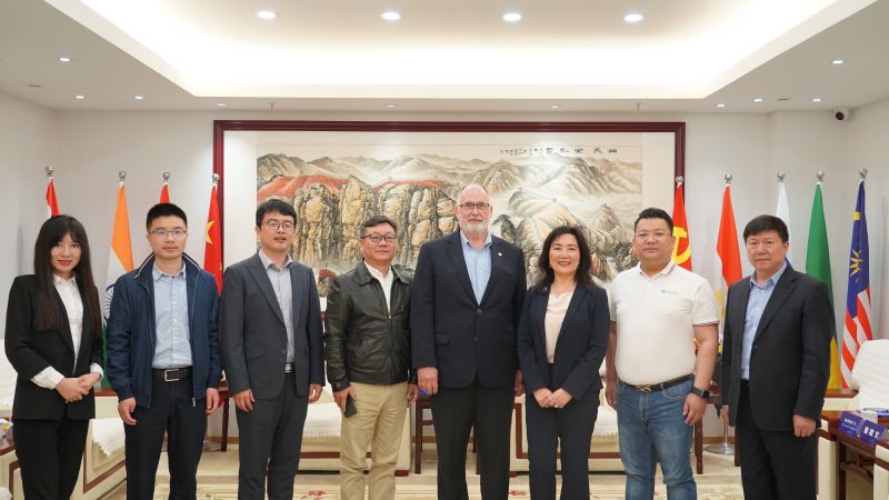 熱烈歡迎 || 美國堪薩斯州代表團一行到訪乾坤環(huán)保參觀交流