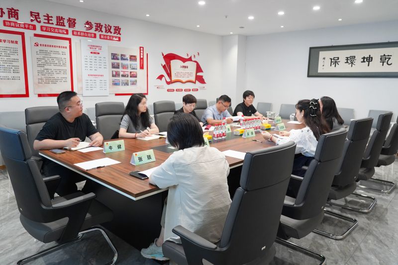 歡迎團(tuán)省委、團(tuán)市委**蒞臨乾坤環(huán)保調(diào)研考察